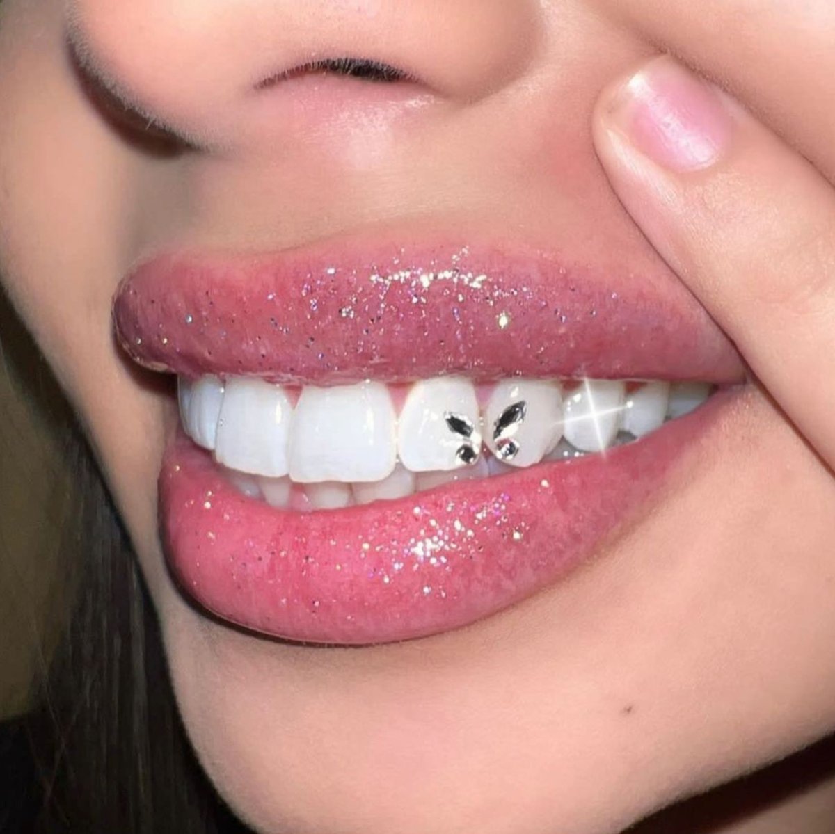 Butterfly Tooth Gem: Dazzle Your Smile with Sparkle